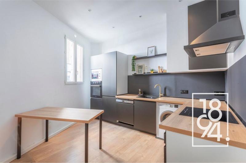 Appartement - 100 m² - 4 pièces