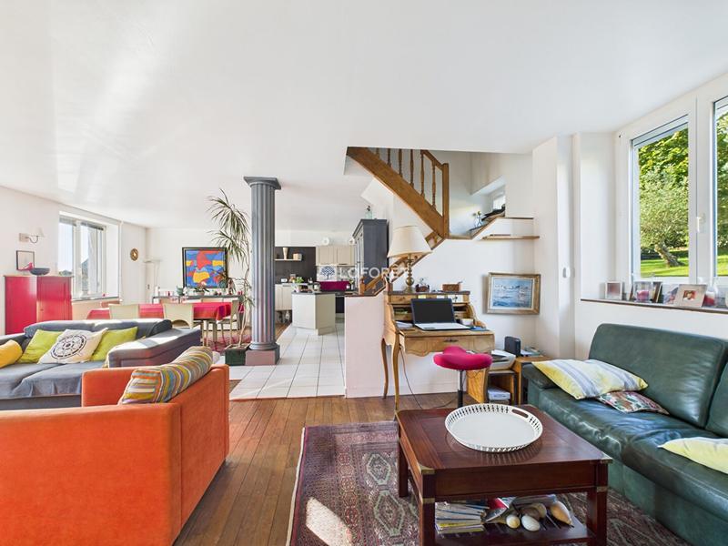 Maison - 170 m² - 7 pièces