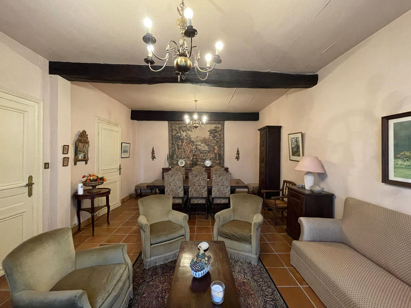 Maison - 420 m² - 15 pièces