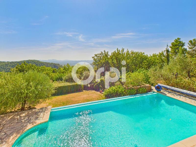 Villa - 200 m² - 5 pièces