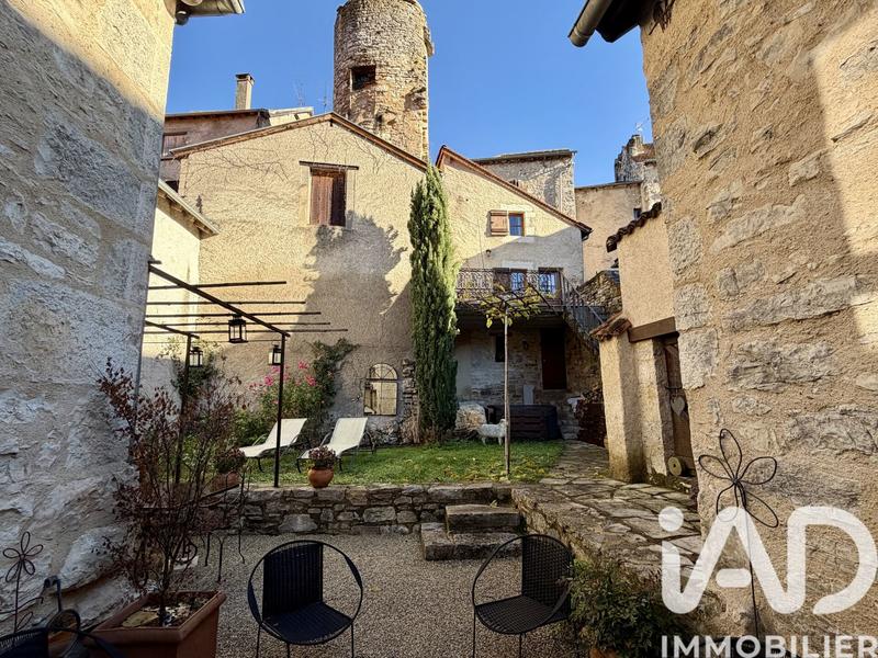 Maison de ville - 140 m² - 8 pièces