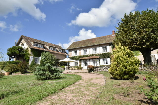 Maison - 320 m² - 10 pièces