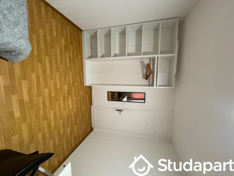 Chambre - 10 m² - 1 pièce