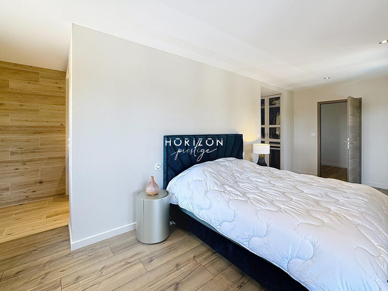 Maison ancienne - 200 m² - 7 pièces