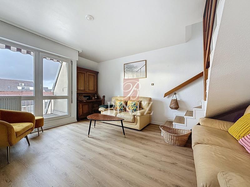 Appartement - 104 m² - 5 pièces