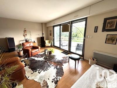 Appartement - 96 m² - 5 pièces