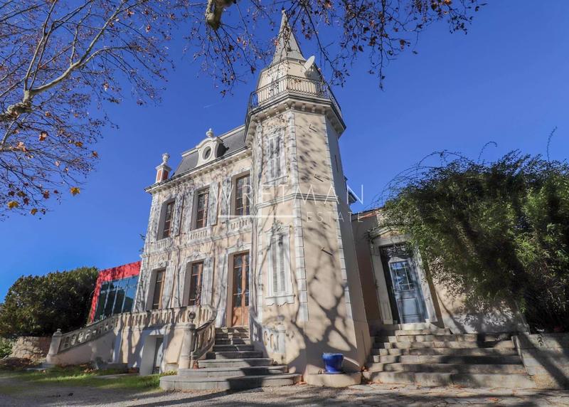 Villa - 180 m² - 7 pièces