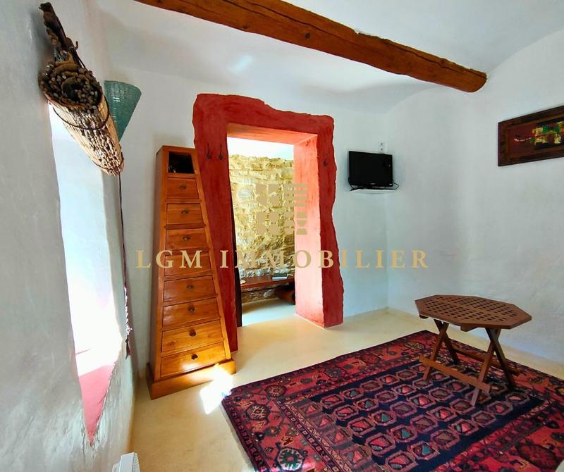 Mas - 339 m² - 10 pièces