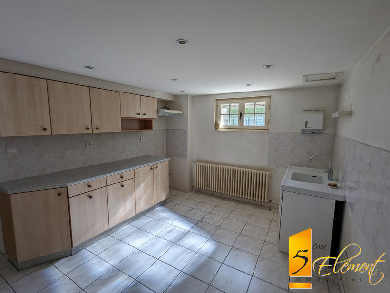Maison - 179 m² - 6 pièces