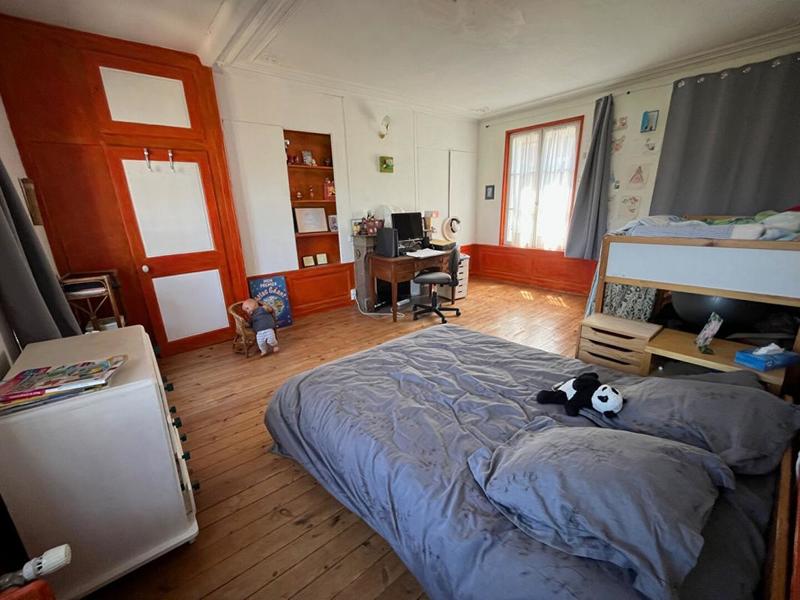 Maison - 200 m² - 7 pièces