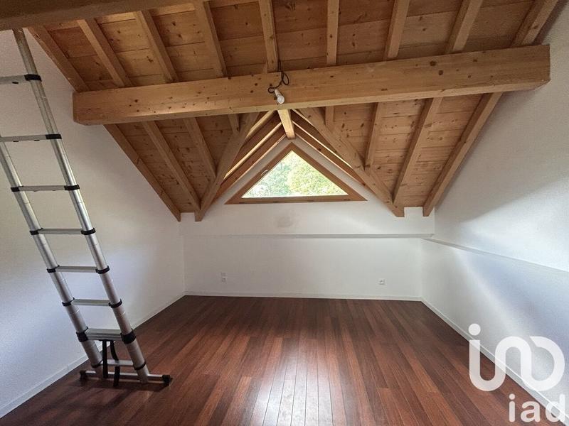 Châlet - 111 m² - 4 pièces