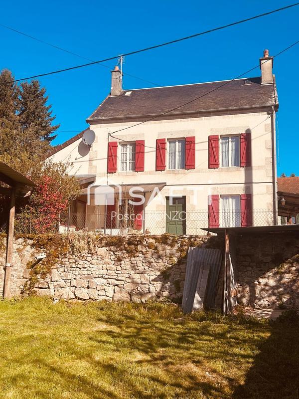 Maison - 240 m² - 9 pièces