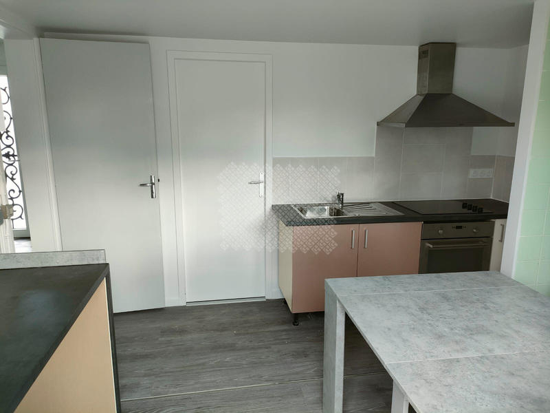 Maison - 101 m² - 7 pièces