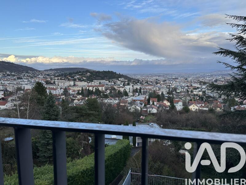 Maison - 165 m² - 7 pièces