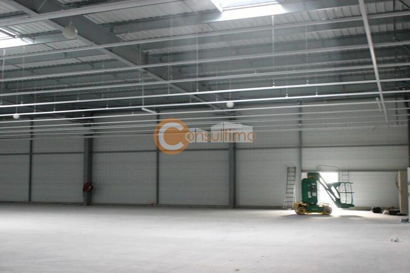 Local commercial - 1 633 m²