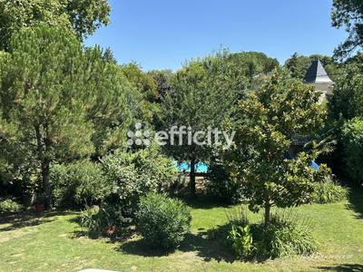 Maison bourgeoise - 180 m² - 6 pièces