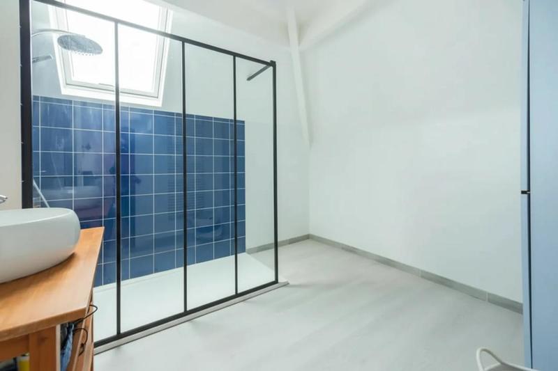 Maison - 200 m² - 8 pièces