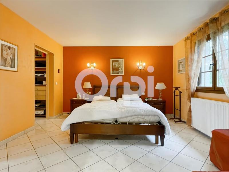 Maison - 216 m² - 6 pièces