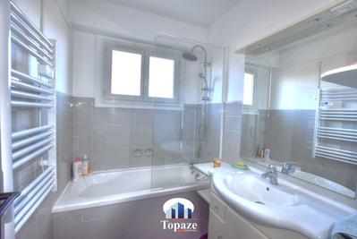 Appartement - 60 m² - 3 pièces