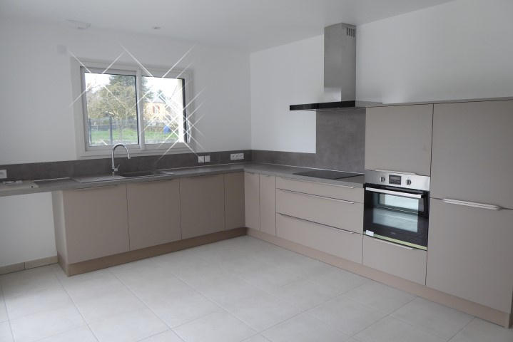 Maison - 99 m² - 3 pièces