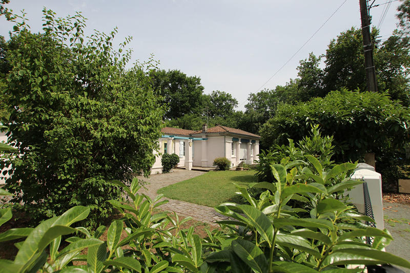 Maison - 200 m² - 7 pièces