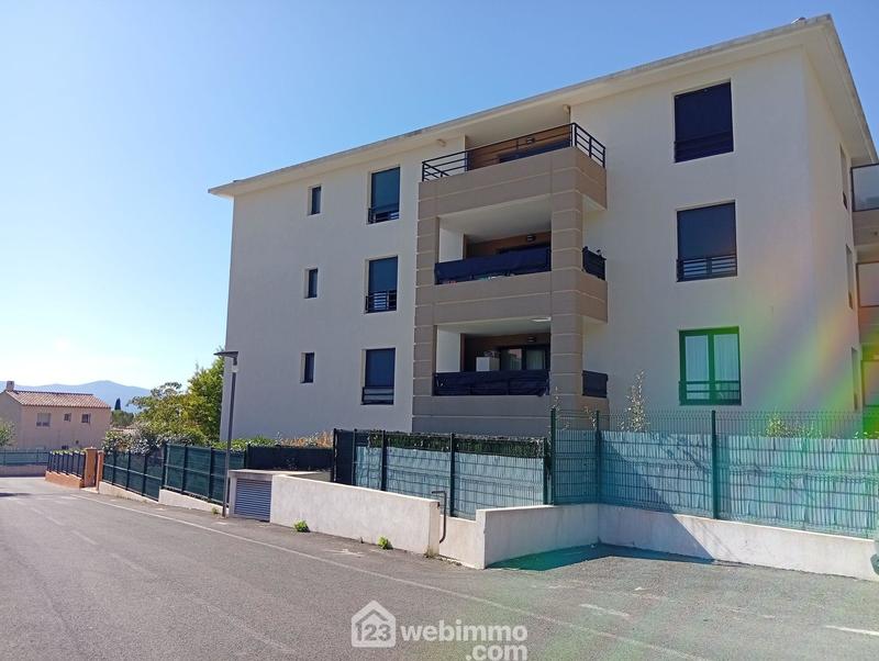 Appartement - 60 m² - 3 pièces