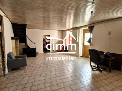 Maison - 217 m² - 7 pièces