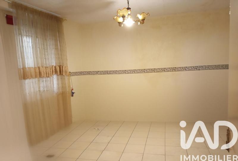 Maison - 300 m² - 11 pièces