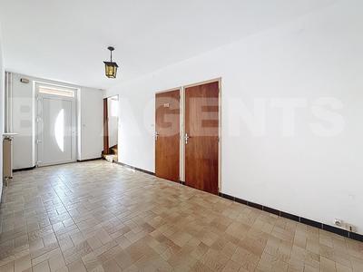 Maison de village - 140 m² - 7 pièces