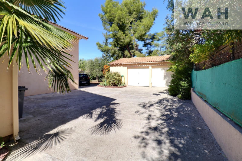 Villa - 164 m² - 7 pièces