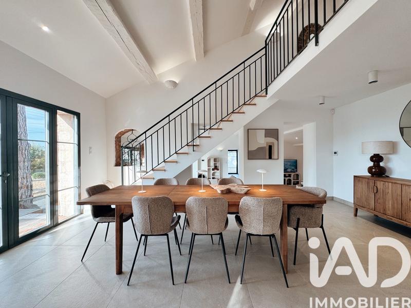 Maison de maîtres - 207 m² - 7 pièces