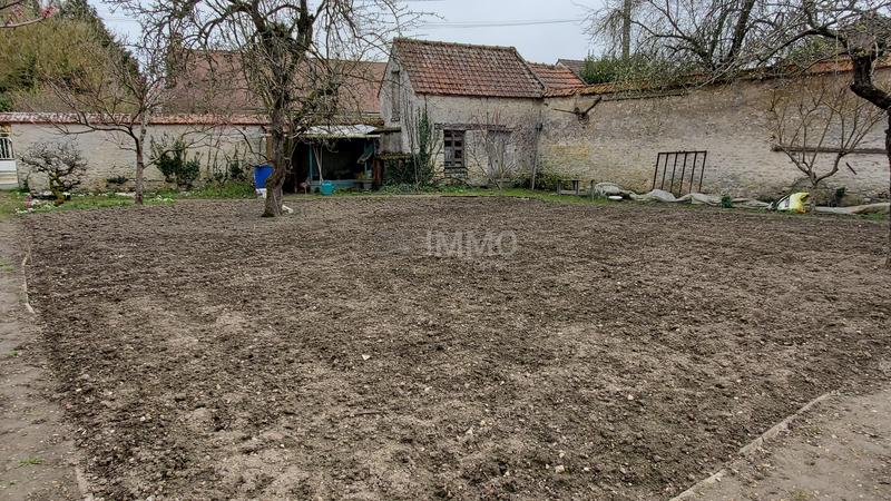 Terrain constructible - 727 m²