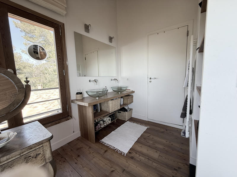 Maison - 180 m² - 6 pièces