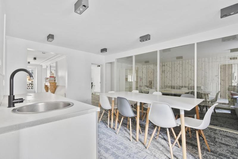 Bureau - 142 m² - 5 pièces