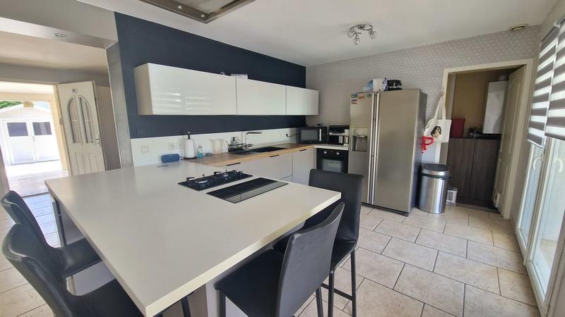 Château - 177 m² - 6 pièces