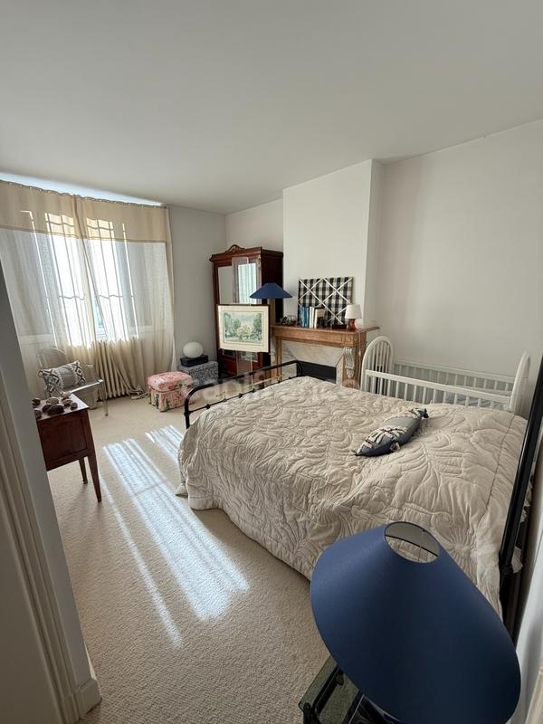 Maison - 295 m² - 7 pièces