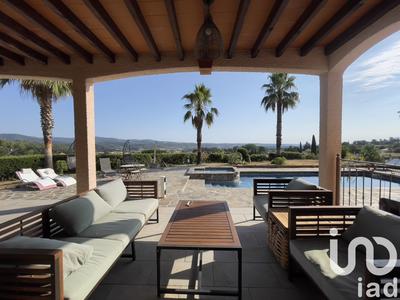 Maison - 180 m² - 7 pièces