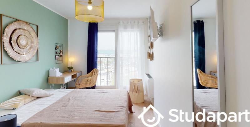 Chambre - 11 m² - 1 pièce