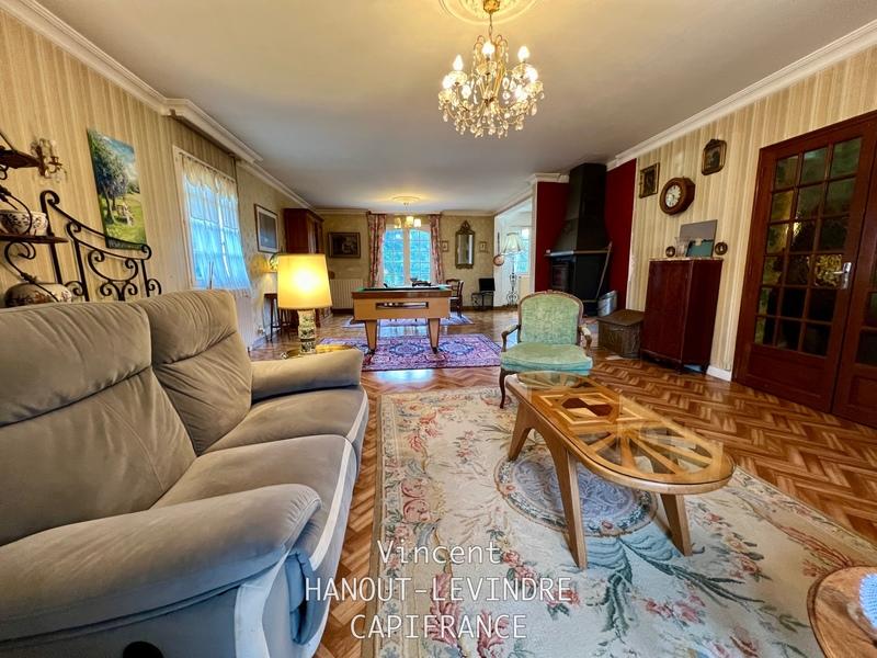 Maison - 191 m² - 7 pièces