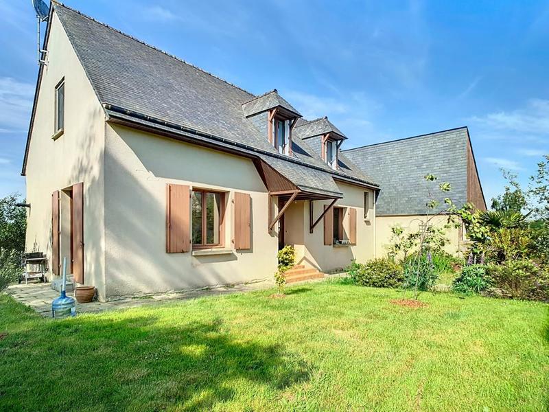 Maison - 200 m² - 7 pièces