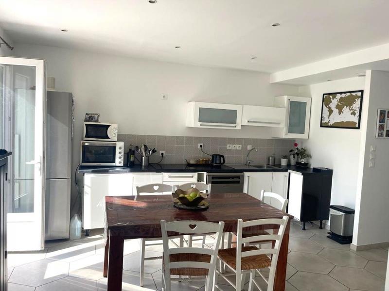 Appartement - 65 m² - 4 pièces