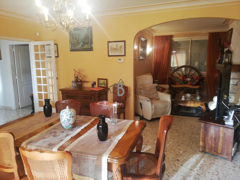 Maison - 127 m² - 6 pièces