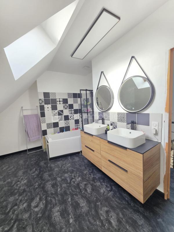 Maison - 122 m² - 5 pièces