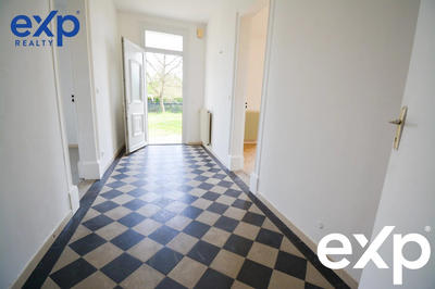 Maison traditionnelle - 215 m² - 6 pièces