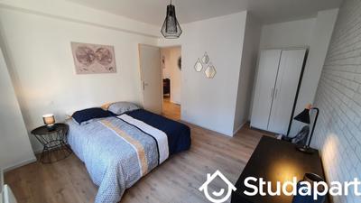 Chambre - 12 m² - 1 pièce