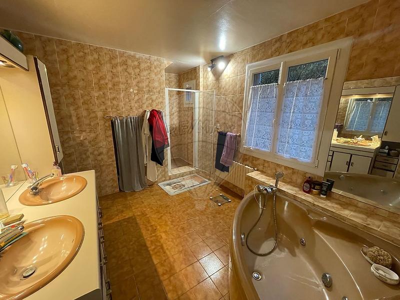 Maison - 152 m² - 6 pièces