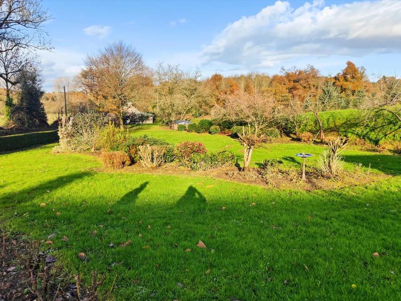 Maison en pierre - 222 m² - 7 pièces