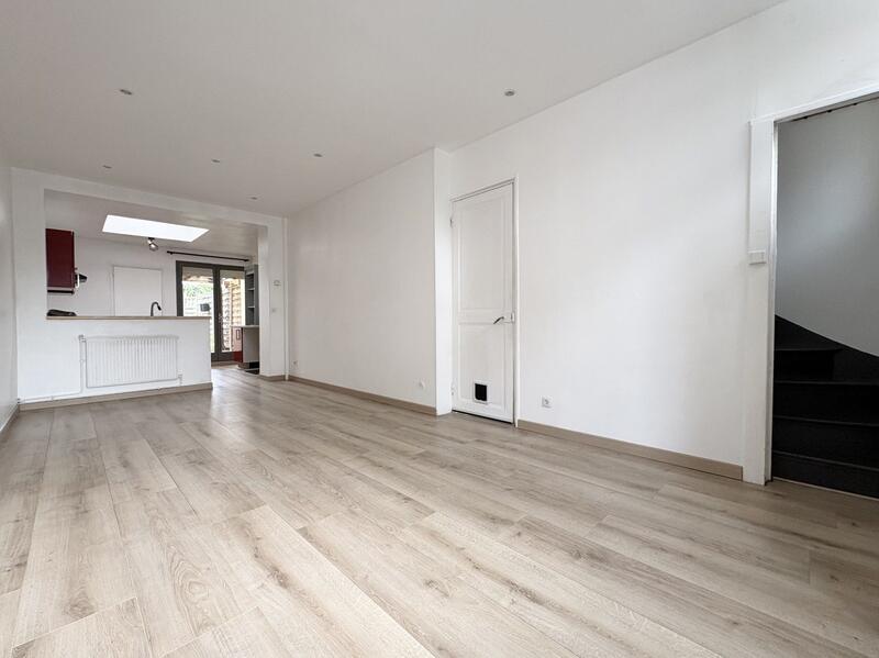 Maison - 77 m² - 5 pièces