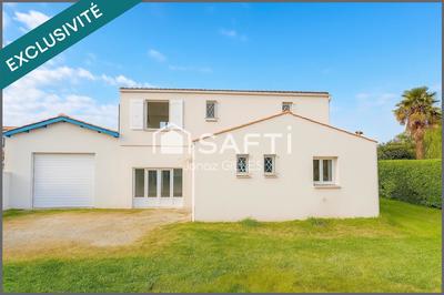 Maison - 121 m² - 5 pièces