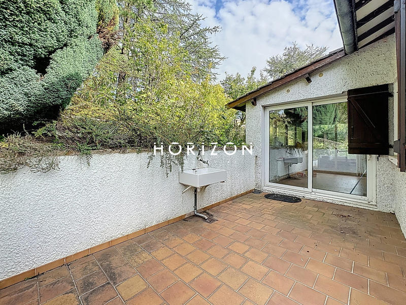 Maison - 224 m² - 7 pièces